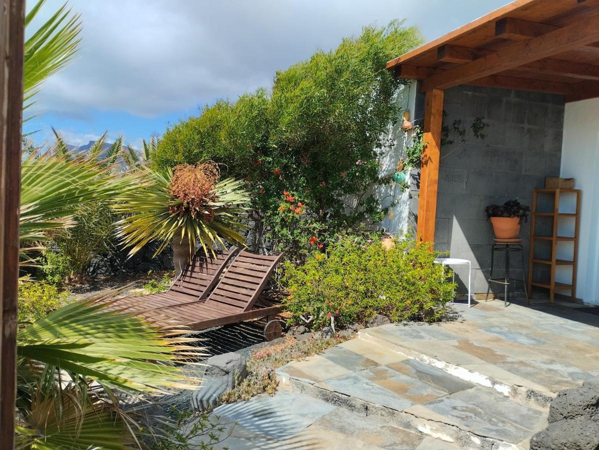 Beautiful Small Bungalow, Amazing Views And Garden فامارا المظهر الخارجي الصورة