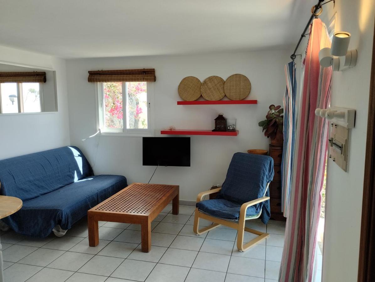 Beautiful Small Bungalow, Amazing Views And Garden فامارا المظهر الخارجي الصورة